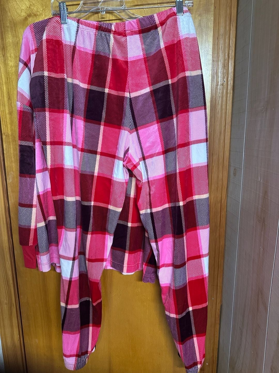 Joyspun Women's Long Sleeve Plaid Pajama Set 2