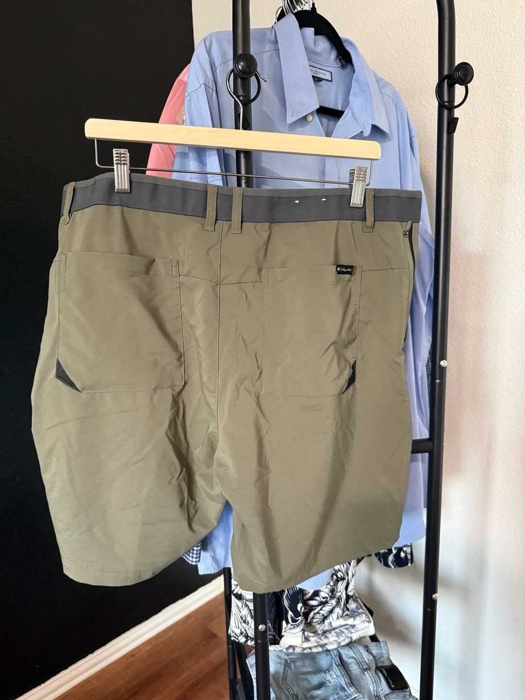 Columbia Men's Outdoor Hiking Utility Shorts Olive Green Size 38 10