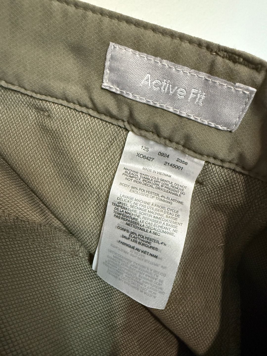 Columbia Men's Outdoor Hiking Utility Shorts Olive Green Size 38 15