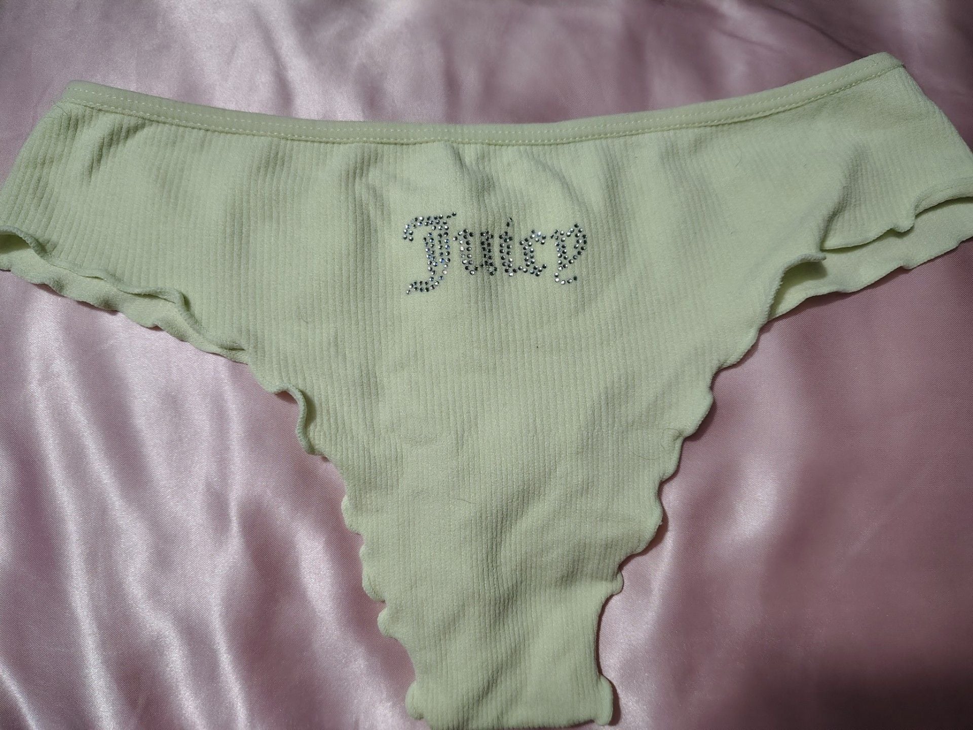 Juicy Couture Ribbed Thong with Rhinestone Logo 1