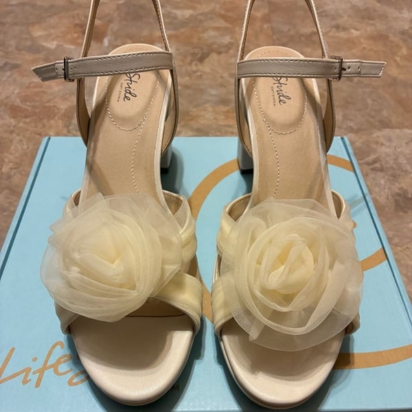 LifeStride Last Dance 3 Women's Floral Slingback Platform Block Heel Sandals