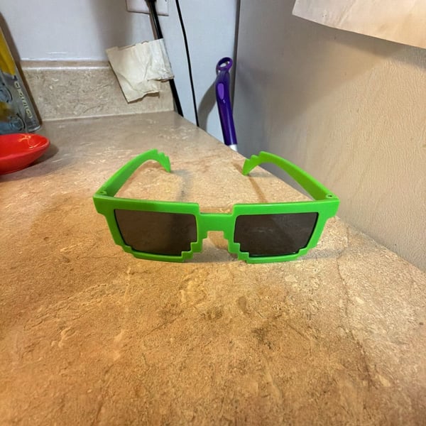 Retro 8-Bit Pixelated Videogame Style Sunglasses - Neon Green