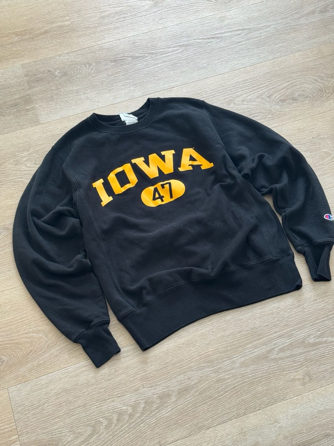 Champion Reverse Weave Iowa Hawkeyes University Crewneck Sweatshirt Black 2