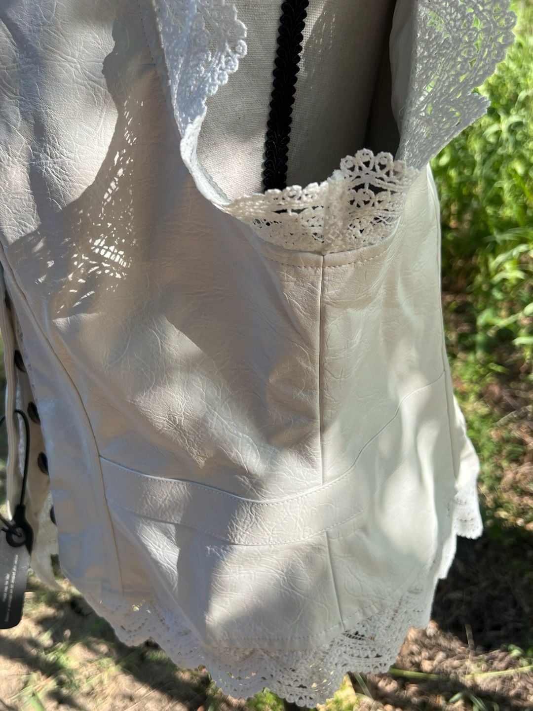 Fukrio Women's Faux Leather vest with Crochet Lace Trim and Silver-Tone Buttons 9