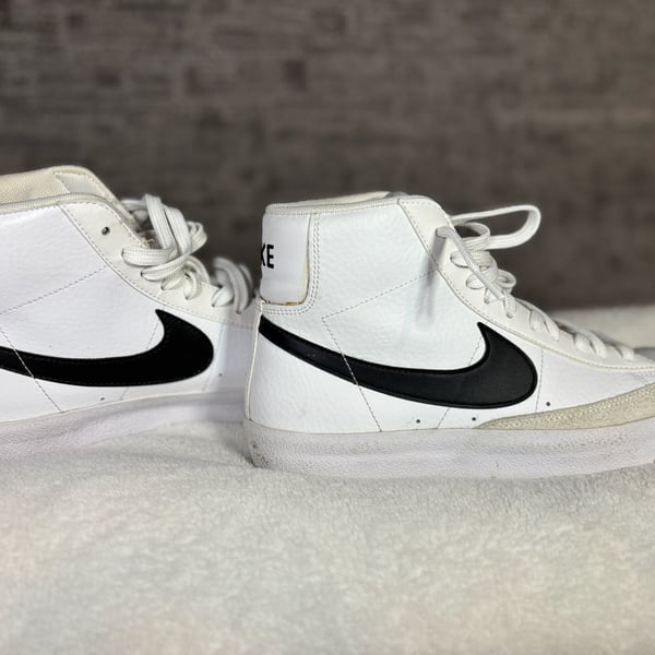 Nike Blazer Mid  White Black High-Top Sneakers