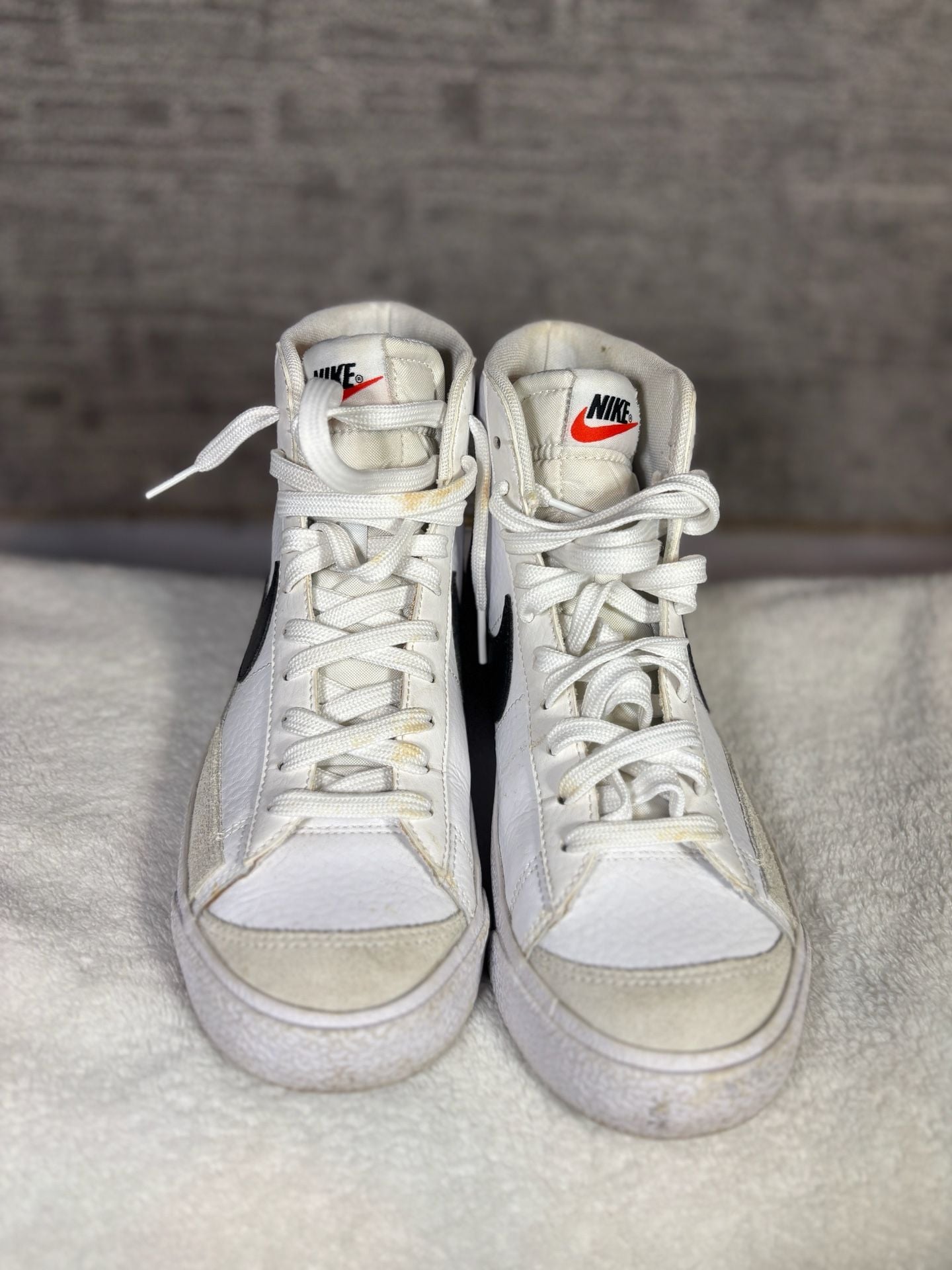 Nike Blazer Mid White Black High-Top Sneakers 4