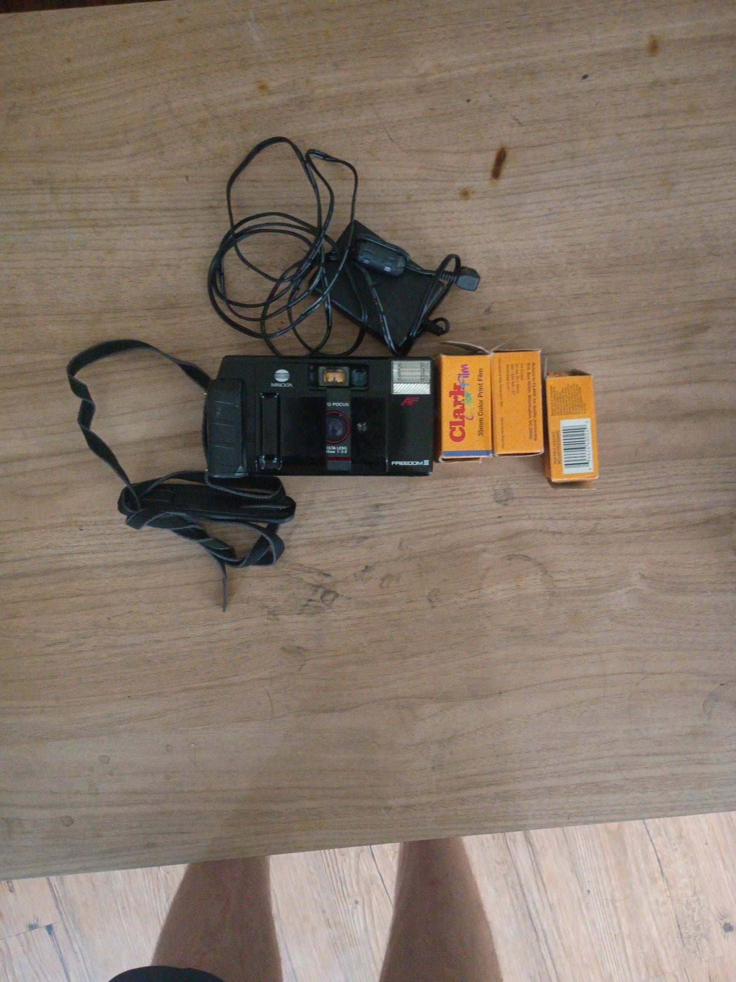 Minolta Freedom III AF 35mm Point & Shoot Film Camera 1