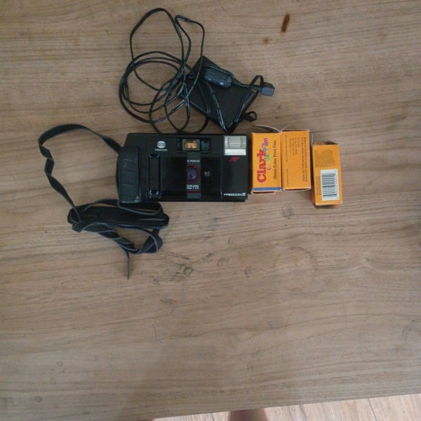 Minolta Freedom III AF 35mm Point & Shoot Film Camera