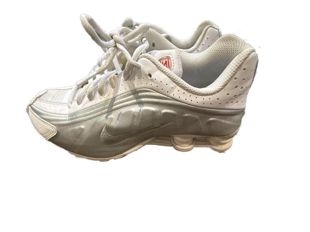 Nike Shox R4 White Metallic Silver Running Shoes 3