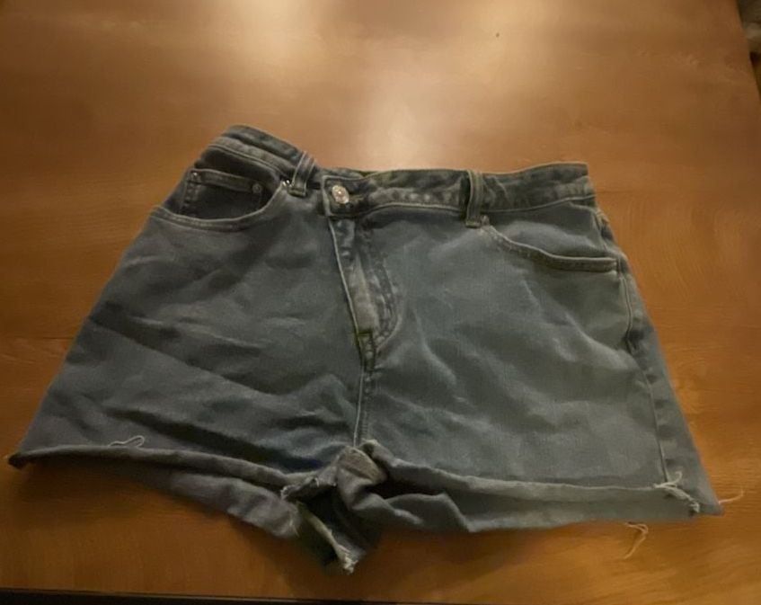 Genleck Medium Wash Distressed Denim Shorts 1