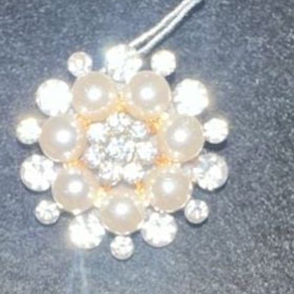 Vintage Star Burst Brooch - Gold Tone Faux Pearl Crystal Rhinestones - MCM