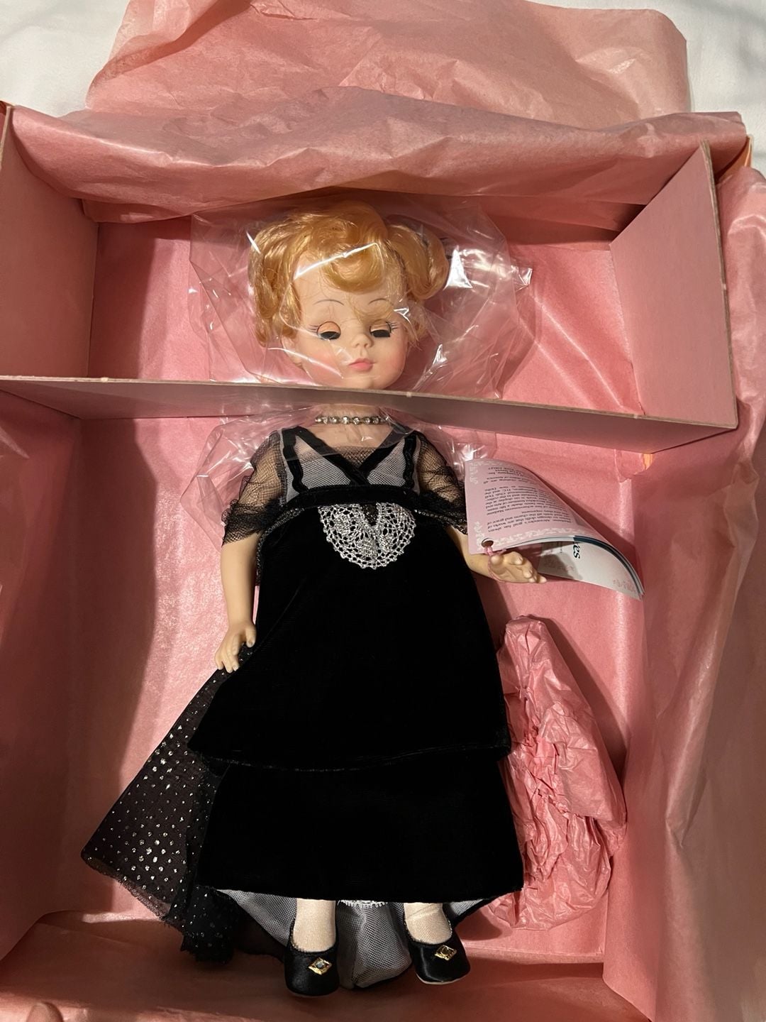 Madame Alexander First Ladies Collection Edith Wilson 14-Inch Doll 6
