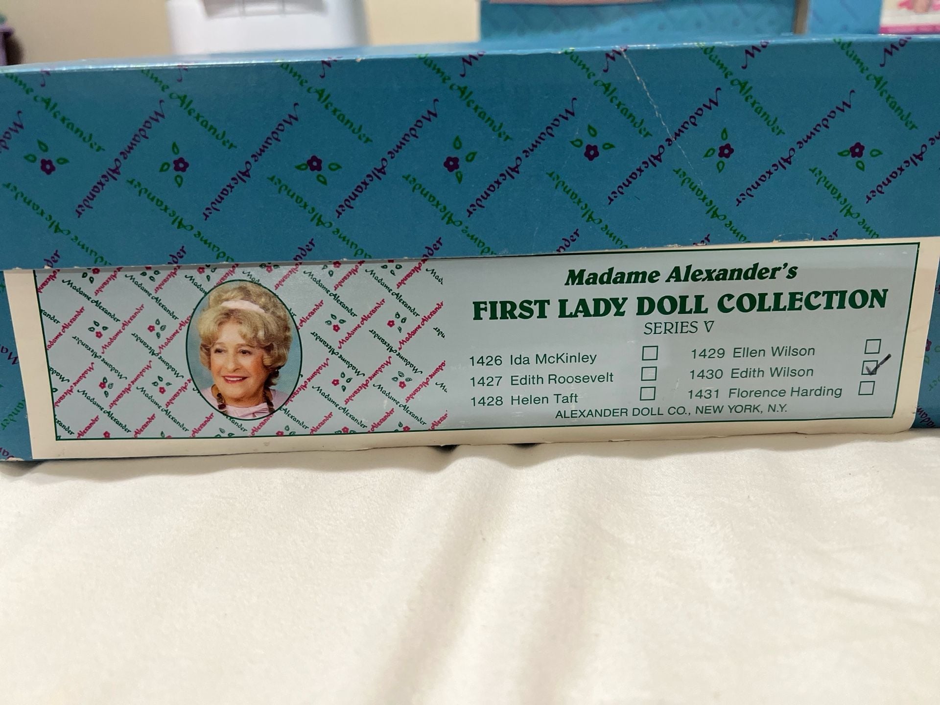 Madame Alexander First Ladies Collection Edith Wilson 14-Inch Doll 8