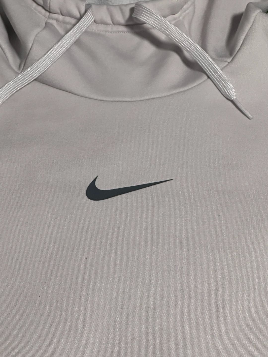 Nike Men's Center Swoosh Hoodie with Logo Side Tape Details 3