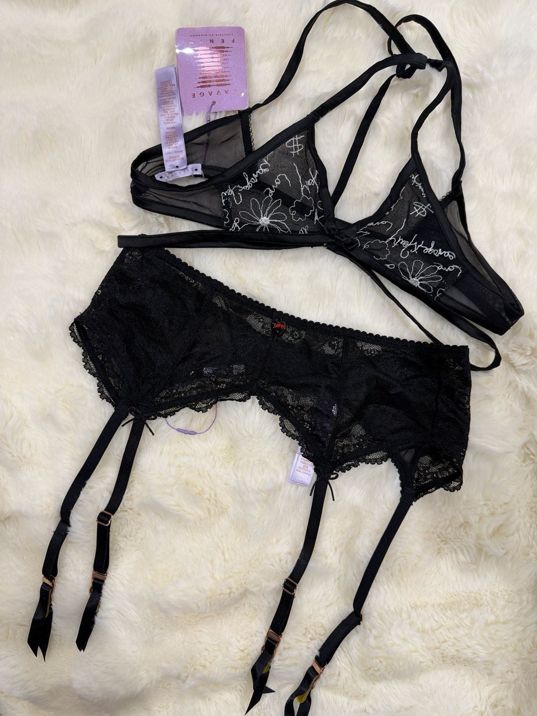Savage X Fenty Lingerie Set Black Medium 1