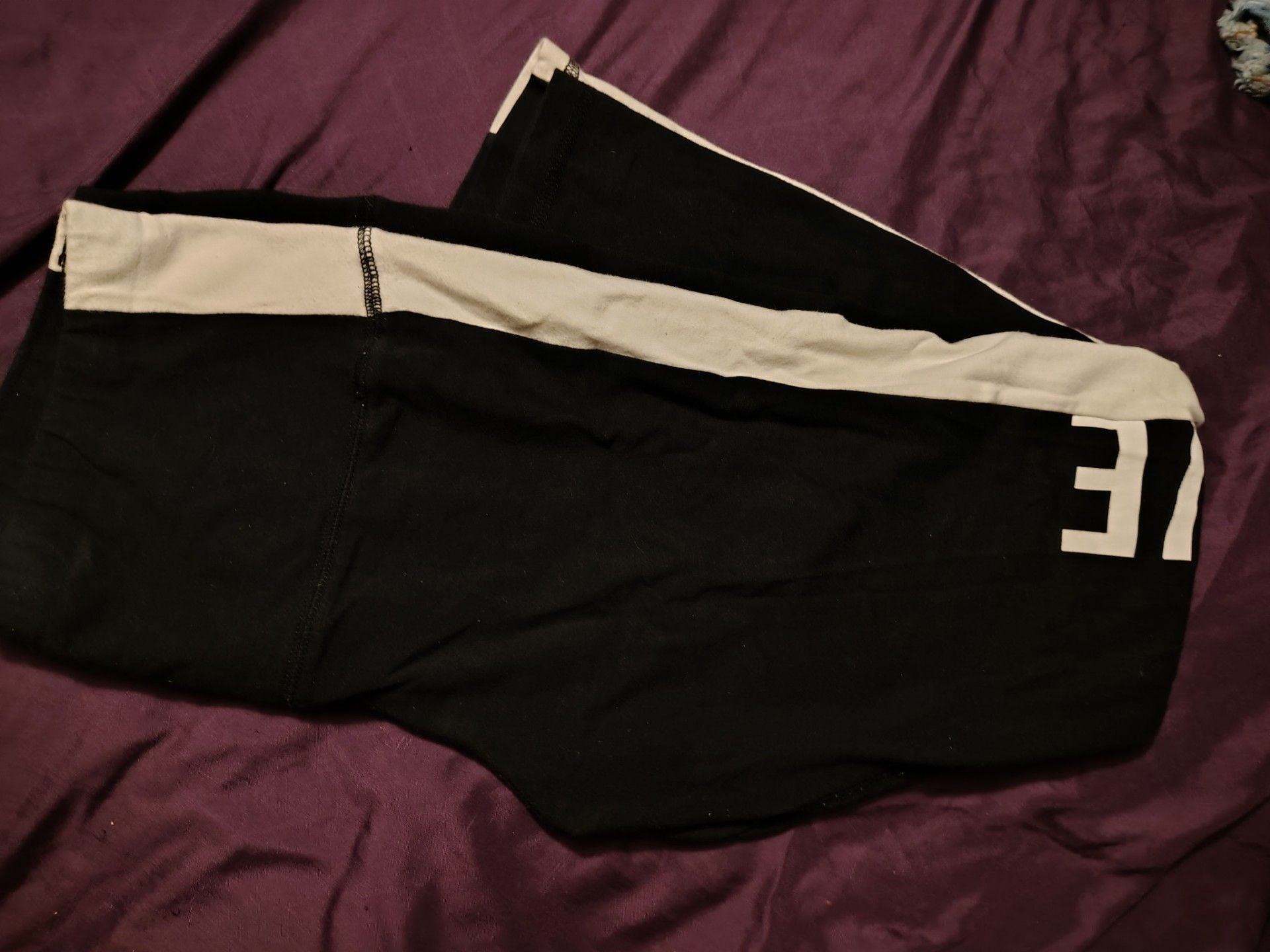 Soho New York & Company Street black and white side-stripe yoga leggings 1