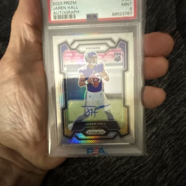 2023 Panini Prizm Jaren Hall Rookie Autograph #367 PSA 9 Mint