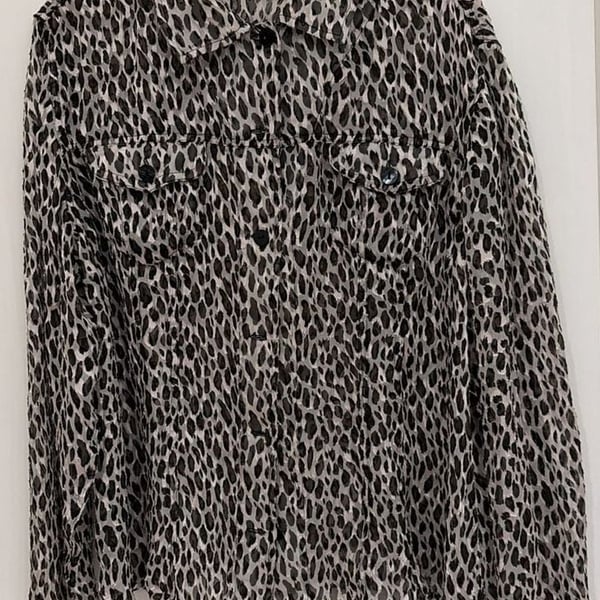 Chico's Sheer Leopard Print Long Sleeve Button Down Blouse Size 2