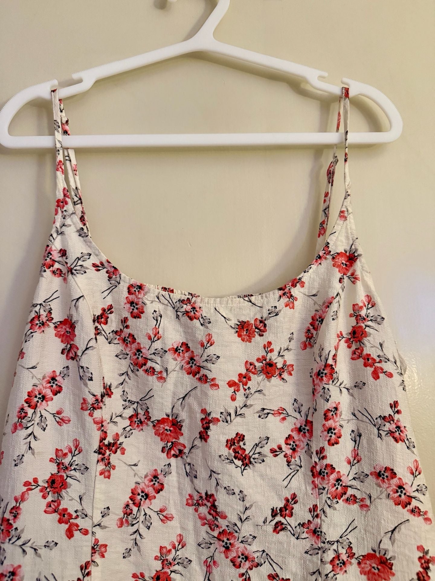 A New Day Floral Sleeveless Swing Tank Dress Size 16 White Floral Smocked Back
4