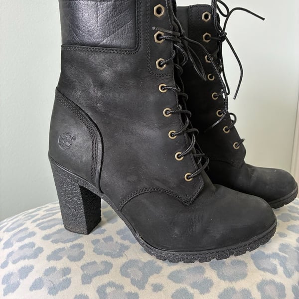 Timberland Glancy 6-Inch Lace-Up Heeled Boots, Black Nubuck, Model 8432A