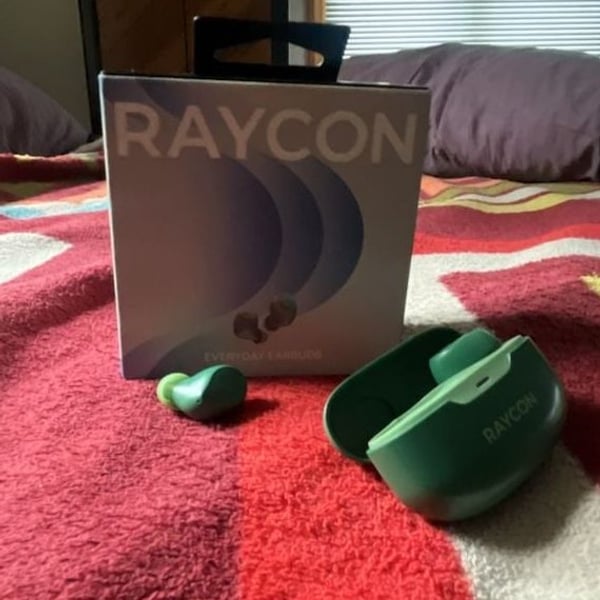 Raycon The Everyday Earbuds True Wireless Bluetooth Earphones - Green