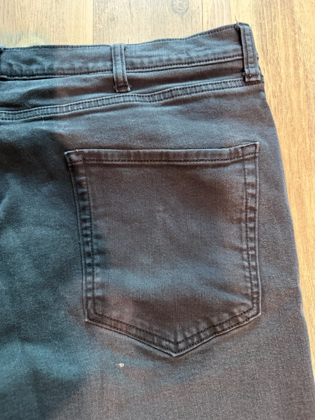 Amazon Essentials Men's Straight Fit Jeans 5