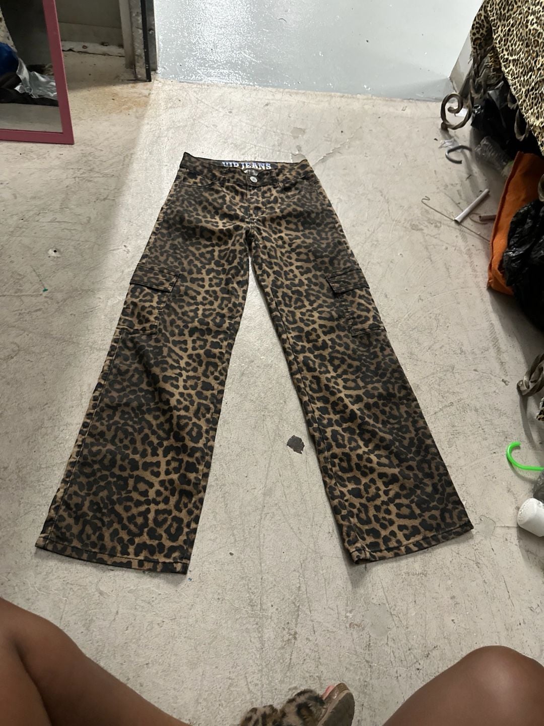 V.I.P. Jeans Women's Leopard Print Cargo Pants Style 2-60152LPDY-10S 1