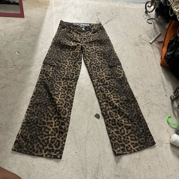 V.I.P. Jeans Women's Leopard Print Cargo Pants Style 2-60152LPDY-10S