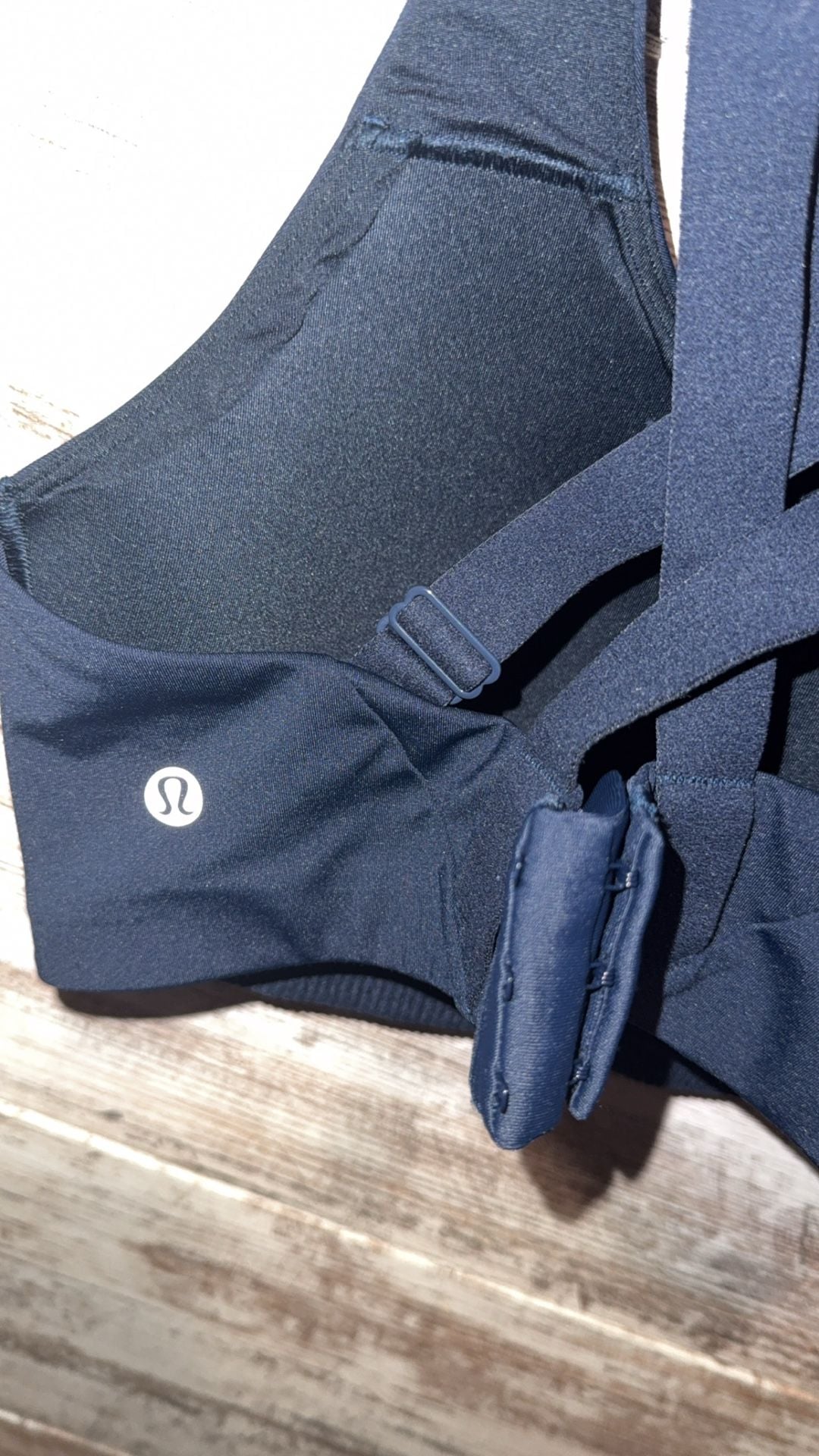 Lululemon Align High-Neck Cross-Back Bra Size 34D 3