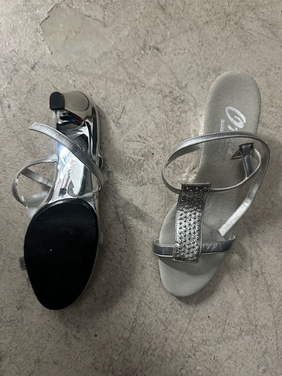 Onex Women's Studded Metallic Silver Wedge Sandals 2