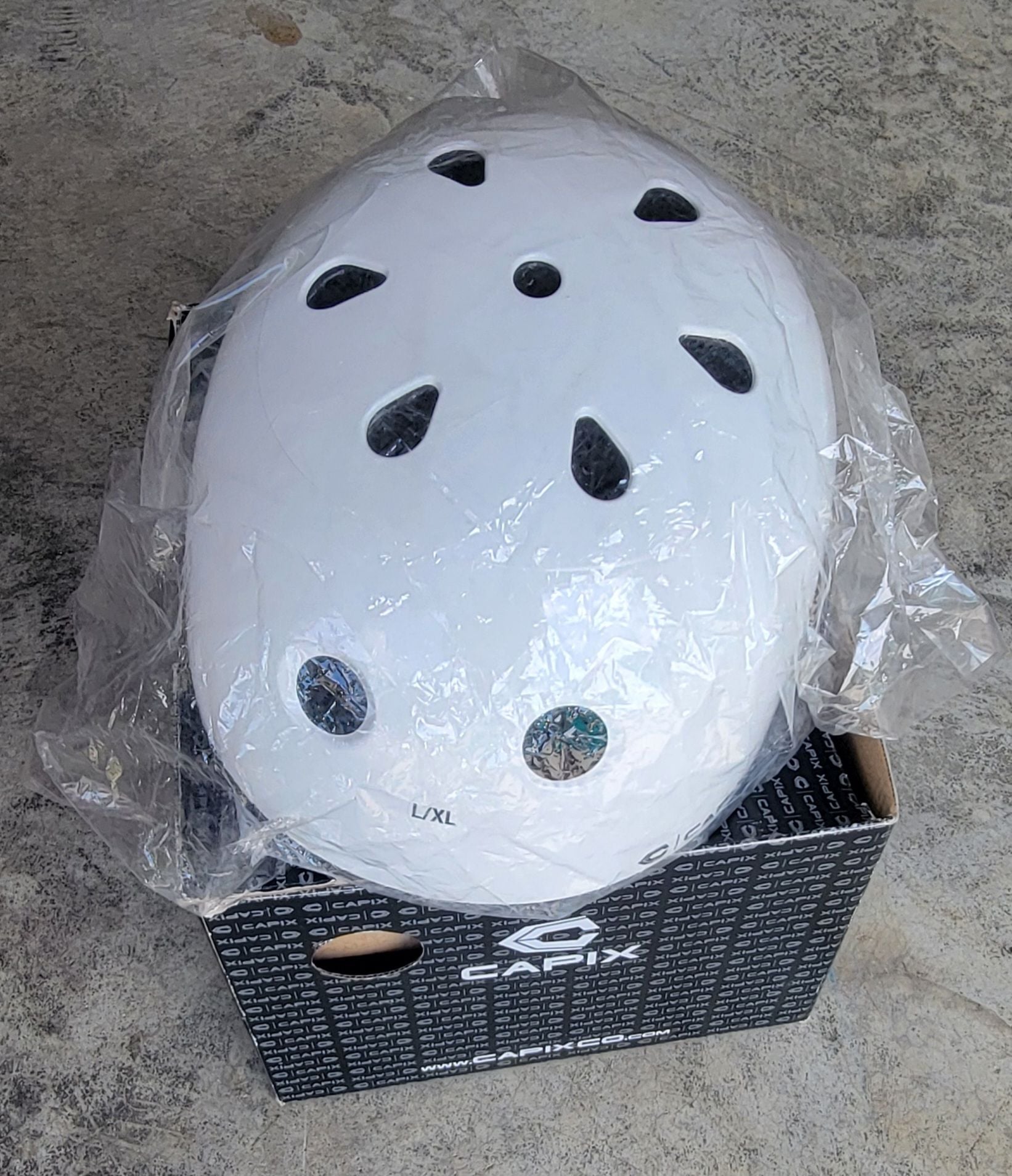 Capix Athlete BASHER GLOSS WHITE BMX SKATE BOARD Helmet L/XL 1