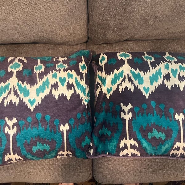 Safavieh Ikat Pattern Throw Pillow, Velvet Purple and Teal
