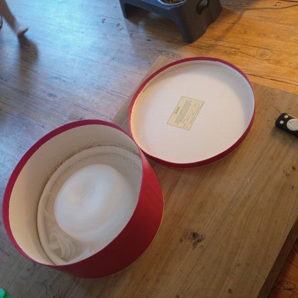 Seasons Vintage Women's White Wide Brim Straw Hat in Storage Box