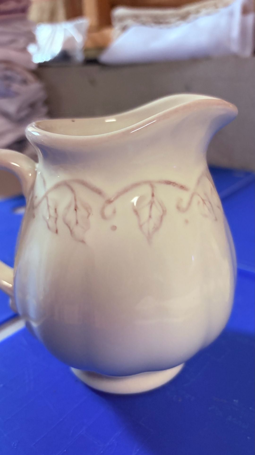 VINTAGE Longaberger Pottery Creamer & Sugar Bowl w/Lid Leaf Vine Ivory Set 2