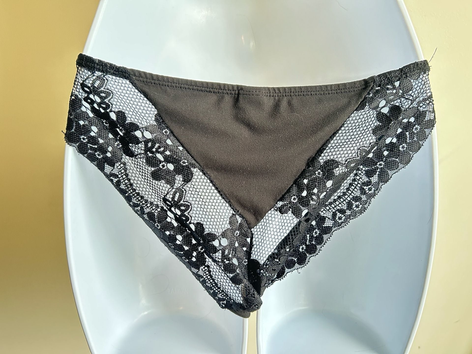Jessica Simpson Women's 3-Pack Microfiber and Lace Bikini Panties 4