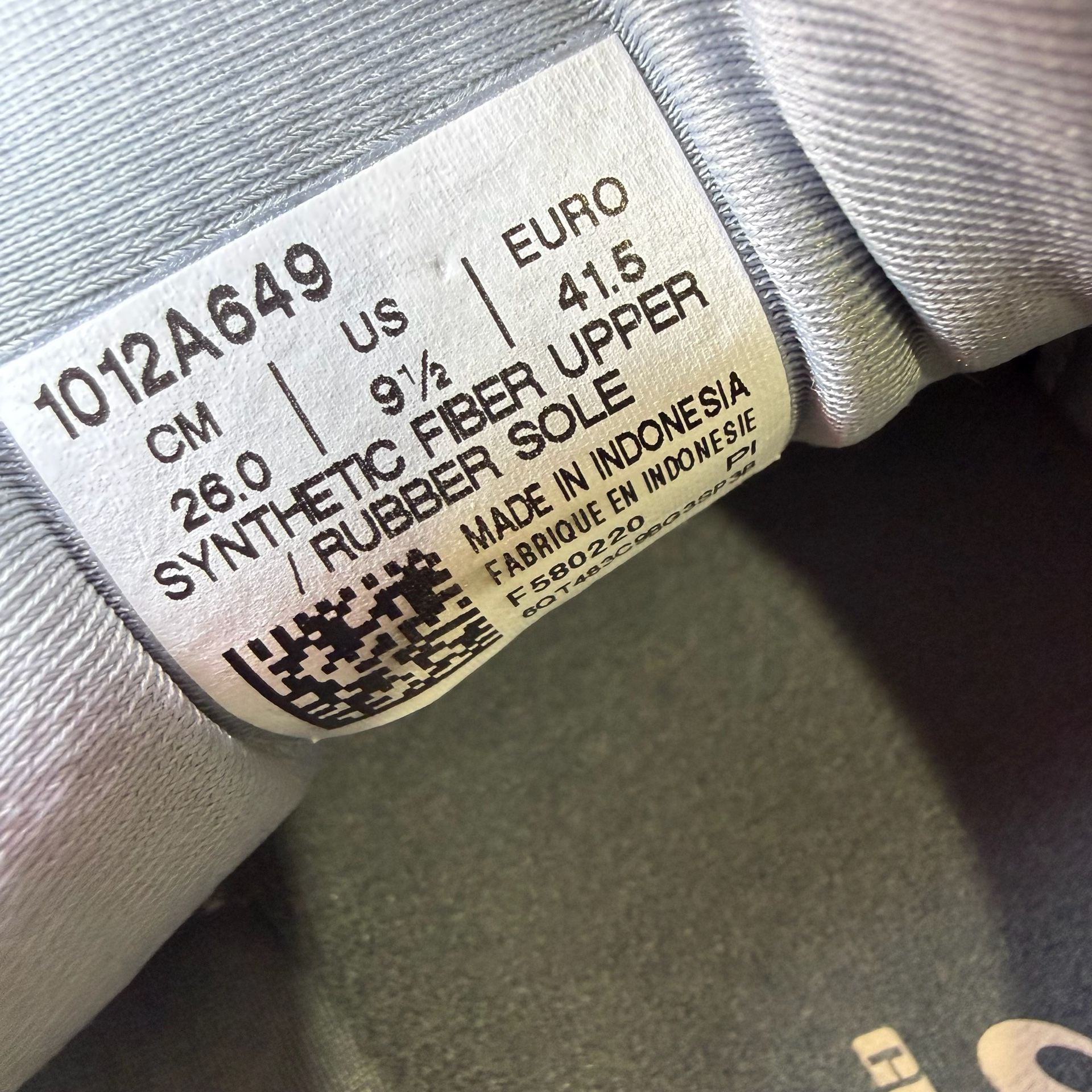 ASICS Women's Gel-Kayano 27 in Sheet Rock/Pure Silver Women size 9.5 6