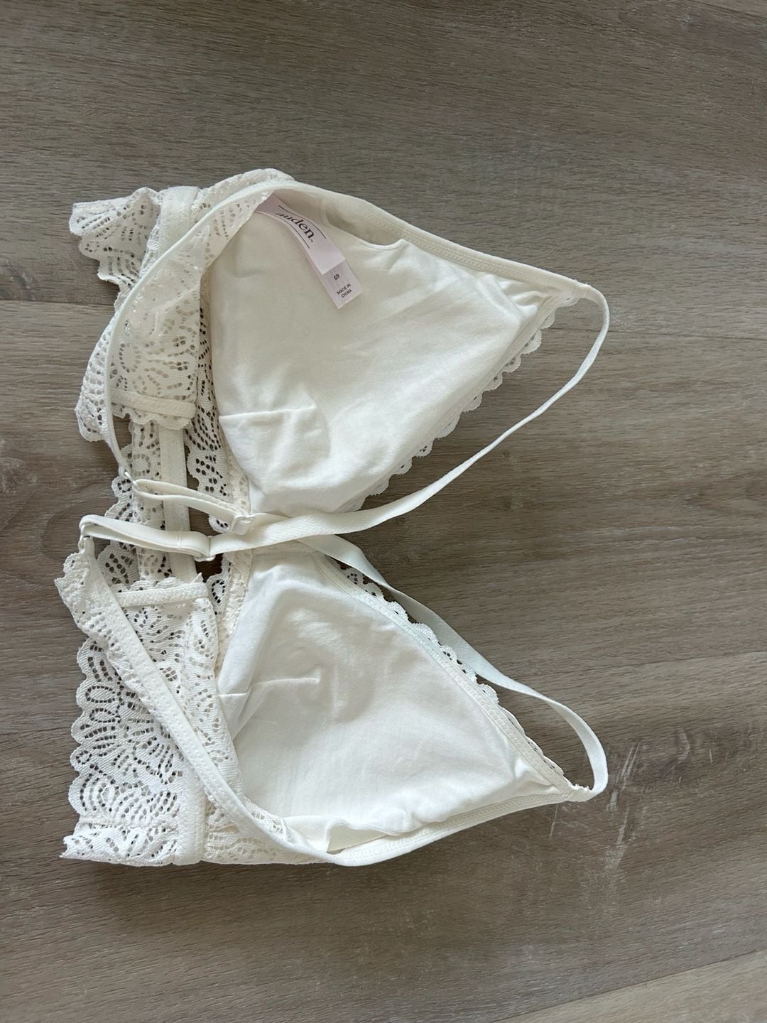 Auden Women's Lace Cross-Back Bralette in White 6