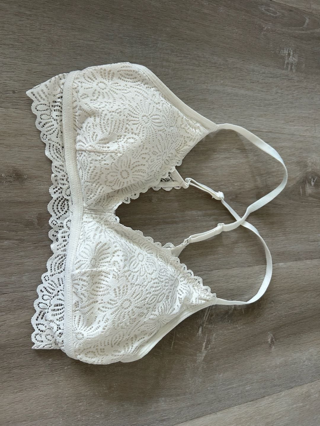Auden Women's Lace Cross-Back Bralette in White 7