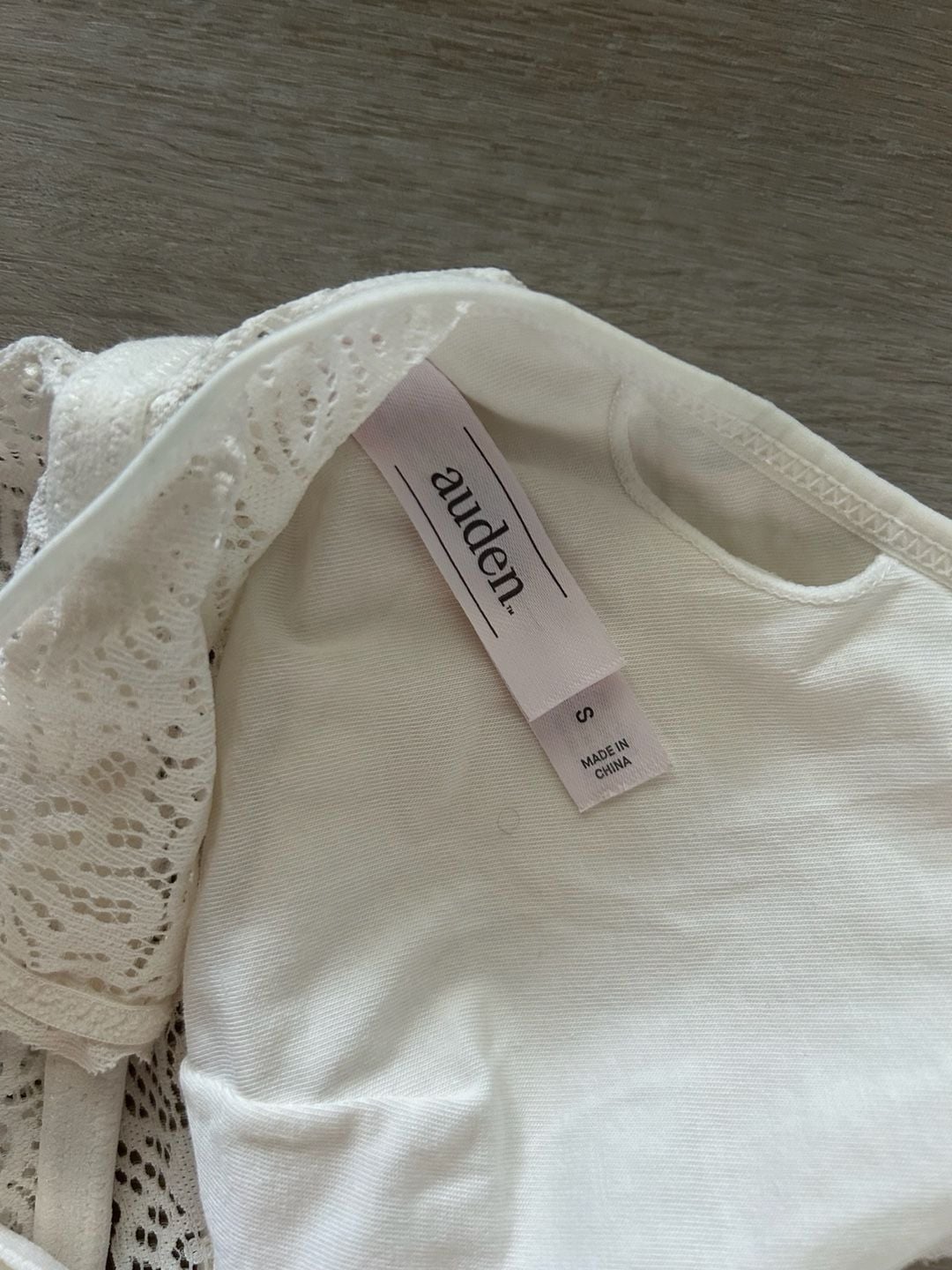 Auden Women's Lace Cross-Back Bralette in White 8