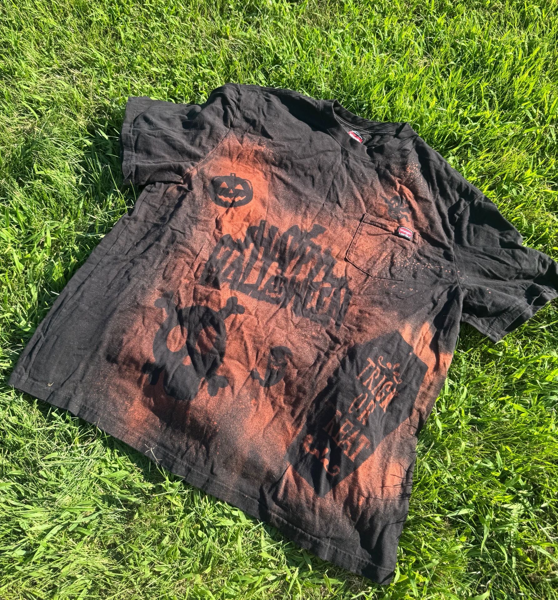 Wrangler Workwear Black Bleach-Dyed 'Happy Halloween' Graphic Pocket T-Shirt 1