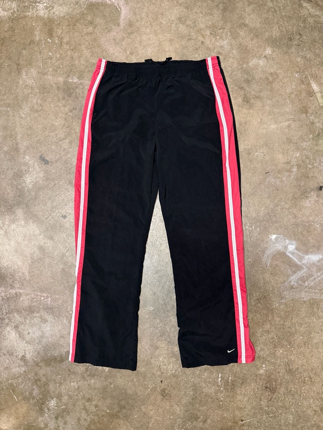 Nike Women's Vintage Y2K Windbreaker Track Pants 2