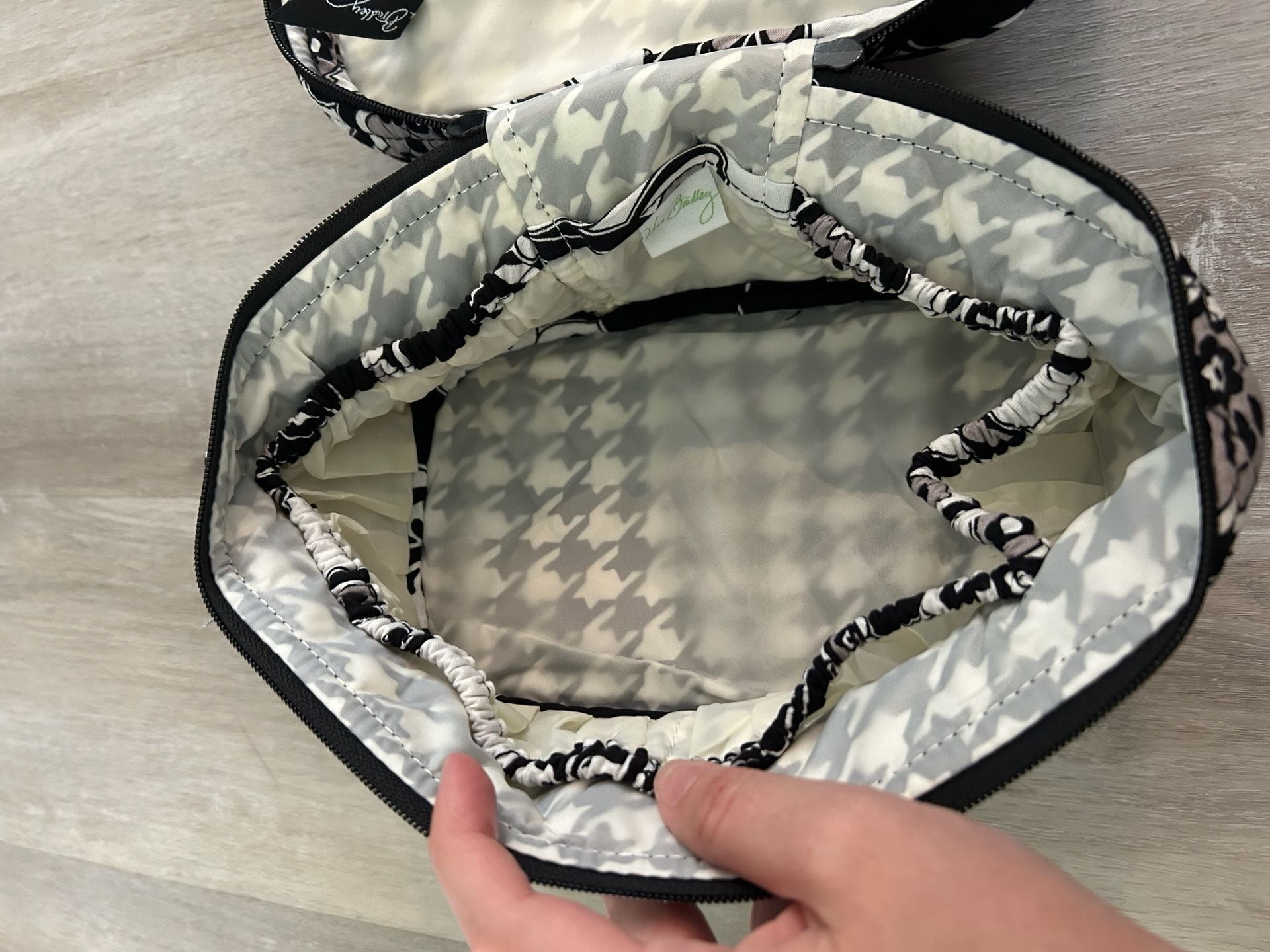 Vera Bradley Quilted Black and White Floral Pattern Cosmetic Travel Case 3
