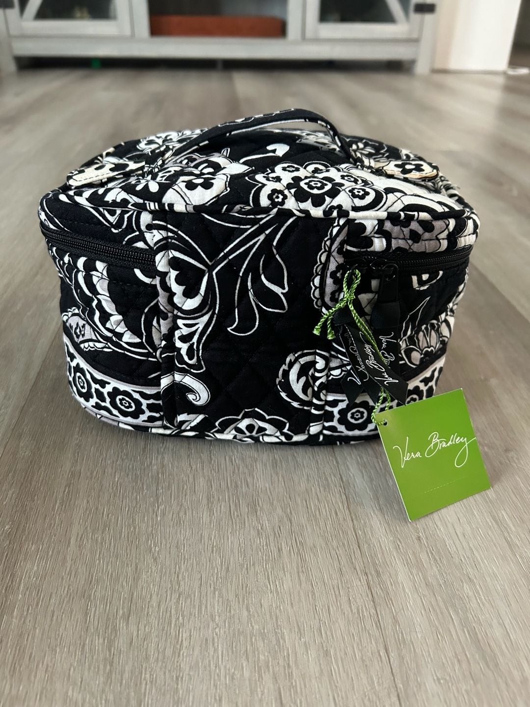 Vera Bradley Quilted Black and White Floral Pattern Cosmetic Travel Case 5