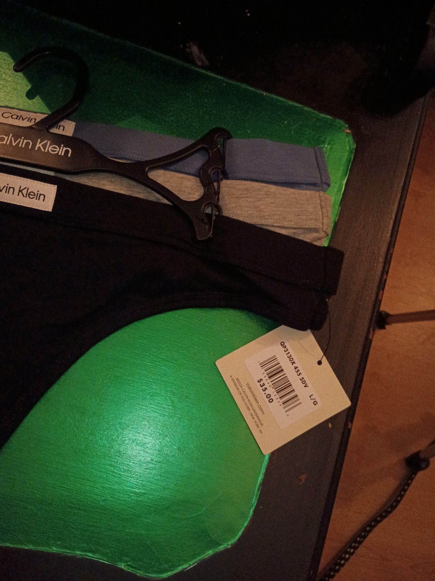Calvin Klein Women's Thong 3-Pack, Size Large 2