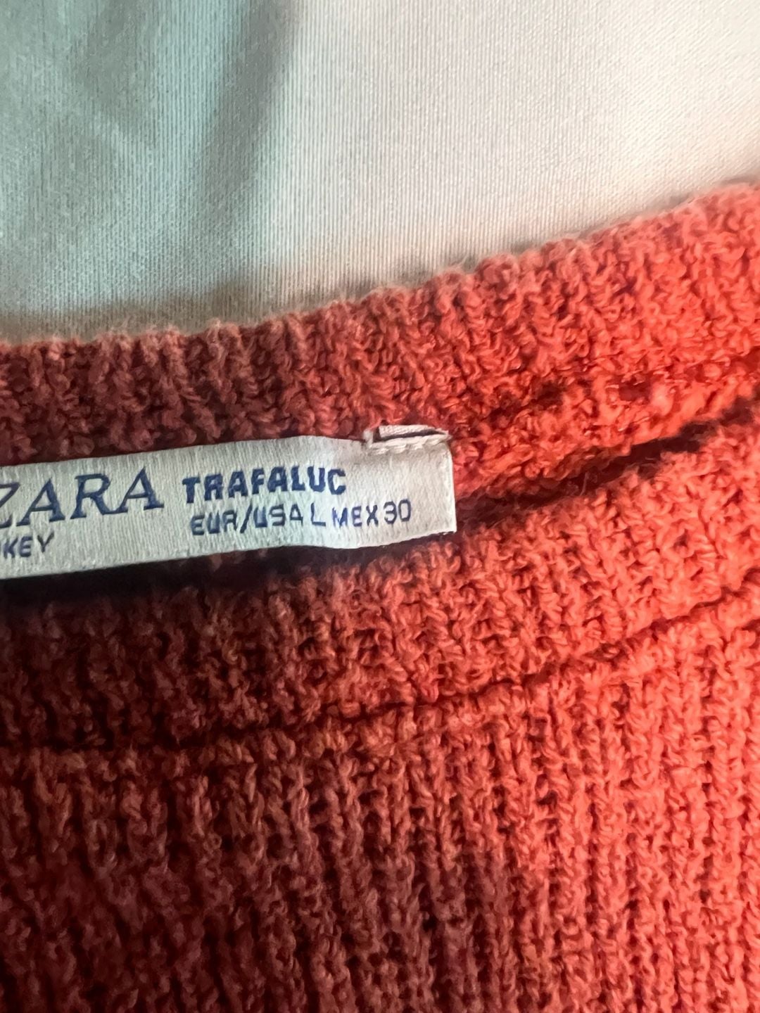ZARA Trafaluc Rust Orange Ribbed Knit Cropped Crewneck Sweater 3