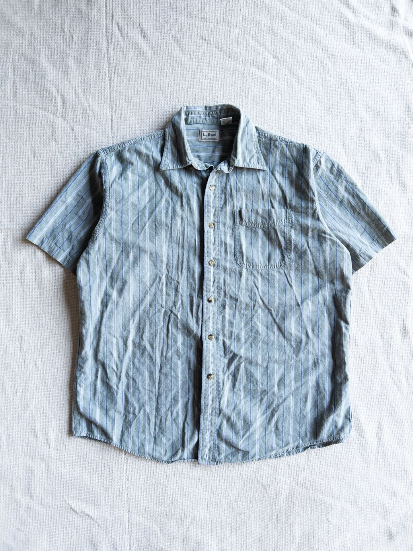 L.L. Bean Men's Seafoam Green and Blue Striped Short-Sleeve Button-Up Shirt Granola Gorpcore Cabin y2k 2