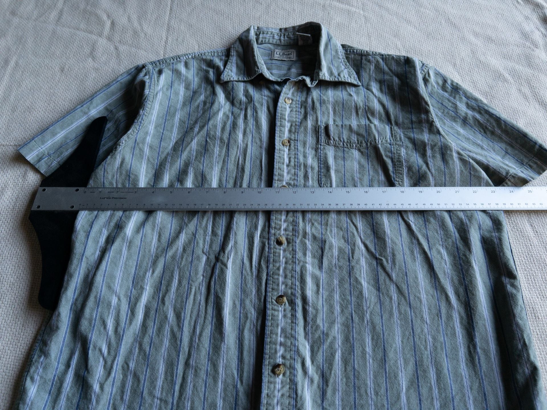 L.L. Bean Men's Seafoam Green and Blue Striped Short-Sleeve Button-Up Shirt Granola Gorpcore Cabin y2k 8