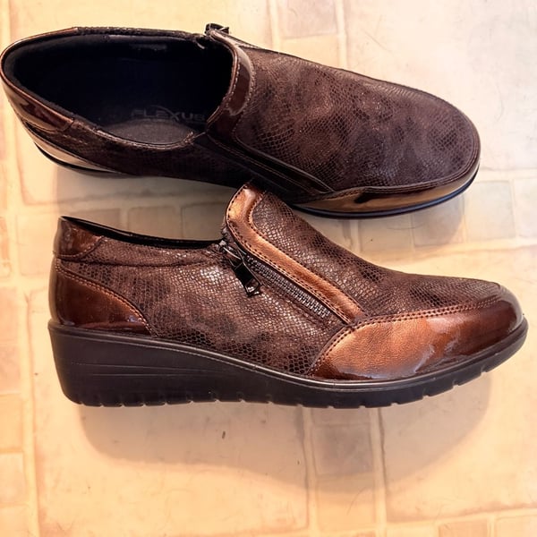 Flexus by Spring Step Concha Metallic Slip-On Shoes with Zipper