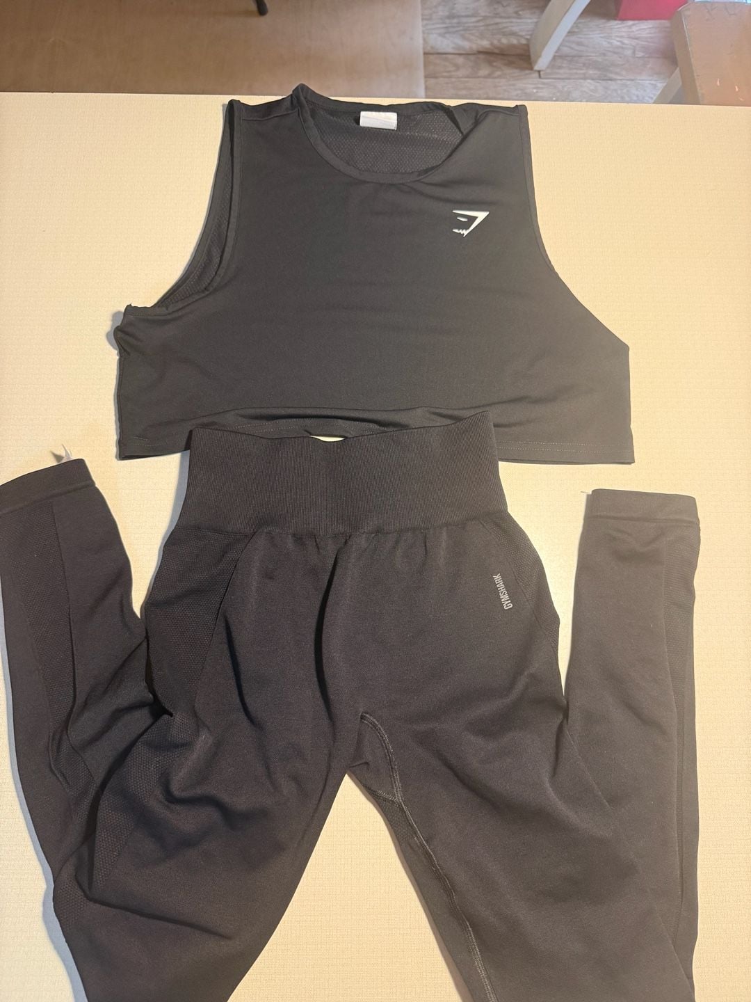 Gymshark Black Training Crop Tank and Seamless Leggings Set 1