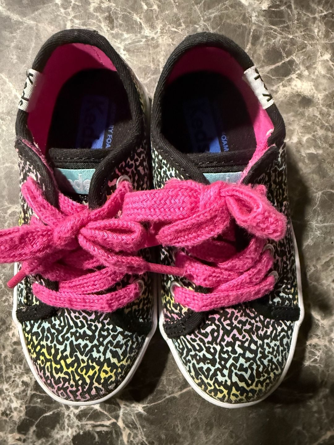 Keds Kids Kickstart Seasonal Jr Sneaker in Black/Rainbow Multi 5